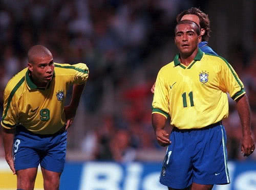 在最关键的 在最关键的