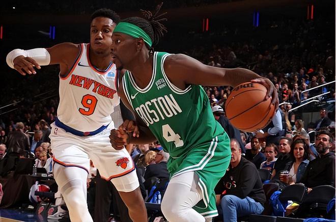 他以其多年 他以其多年