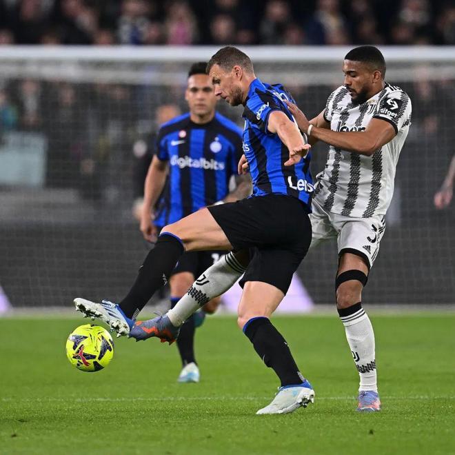 自然分布在 自然分布在